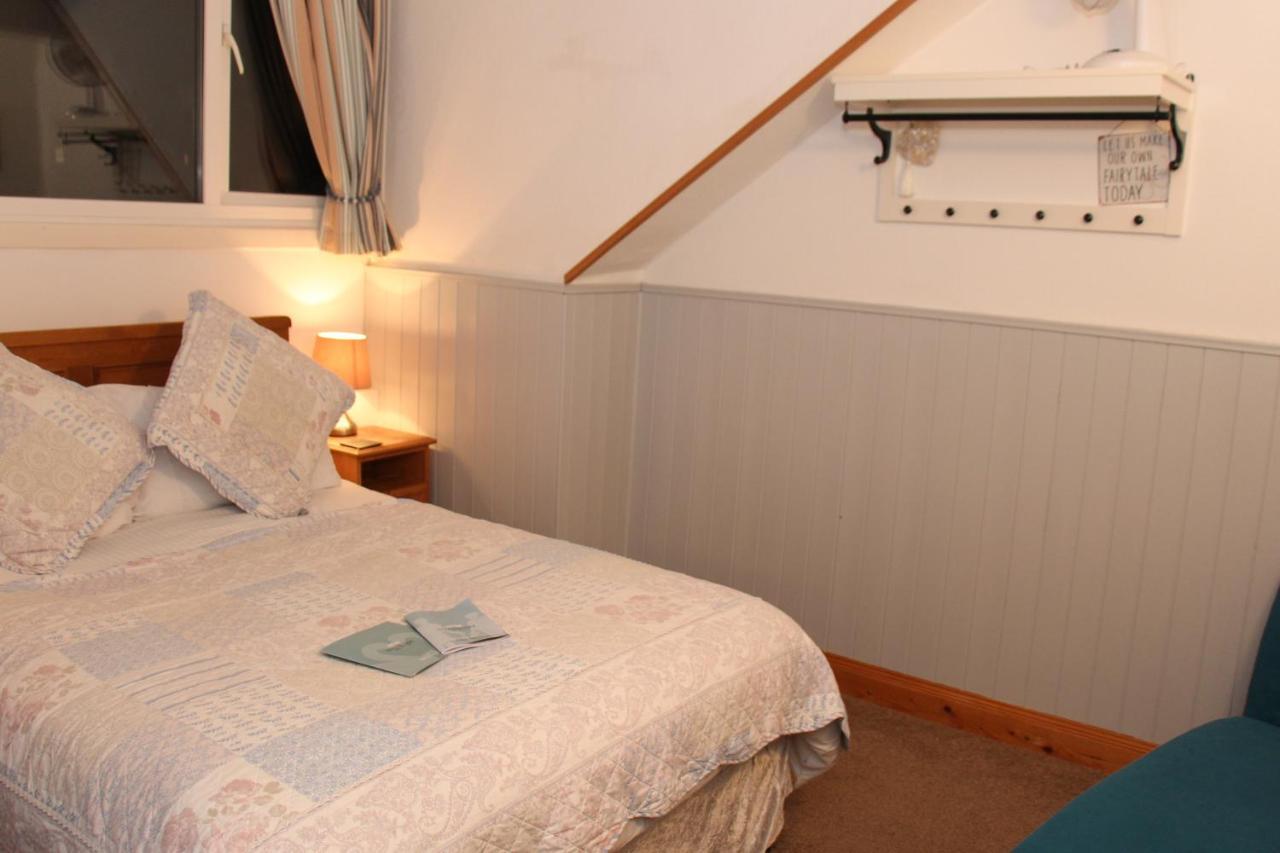 Invergarry Room Only Guest House For Adults Windermere Eksteriør bilde