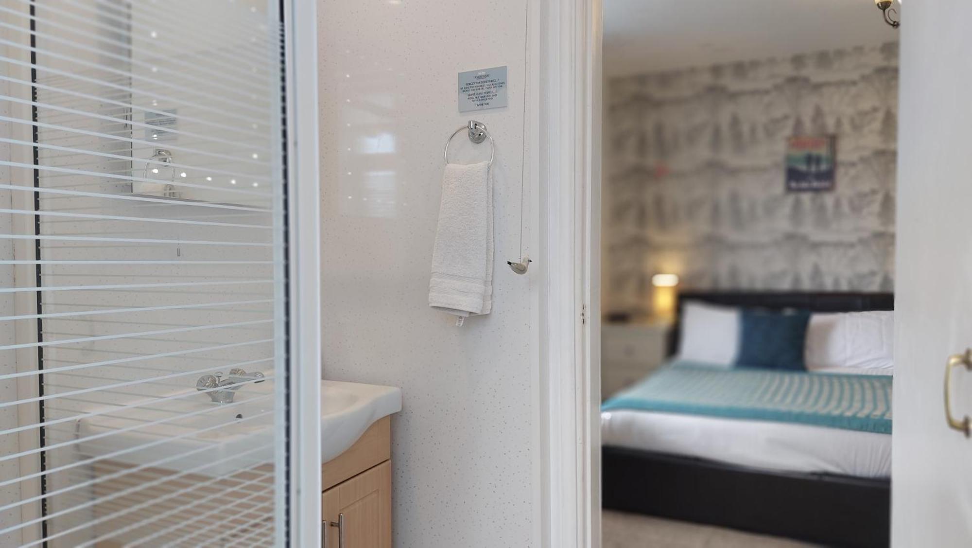 Invergarry Room Only Guest House For Adults Windermere Eksteriør bilde