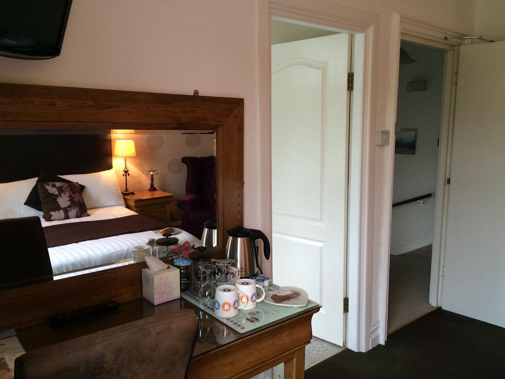 Invergarry Room Only Guest House For Adults Windermere Eksteriør bilde