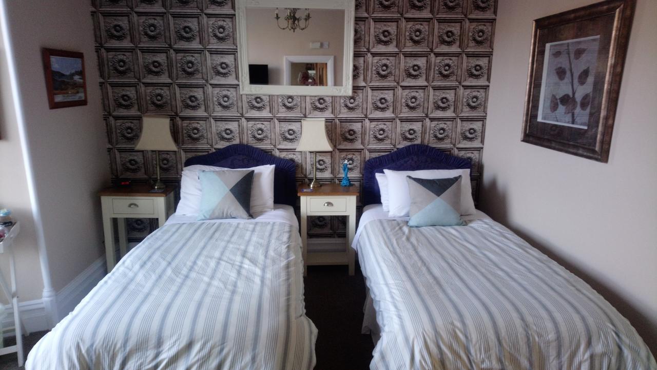 Invergarry Room Only Guest House For Adults Windermere Eksteriør bilde